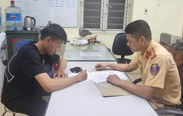 bốc đầu xe máy ảnh 1 boc dau xe may anh 1