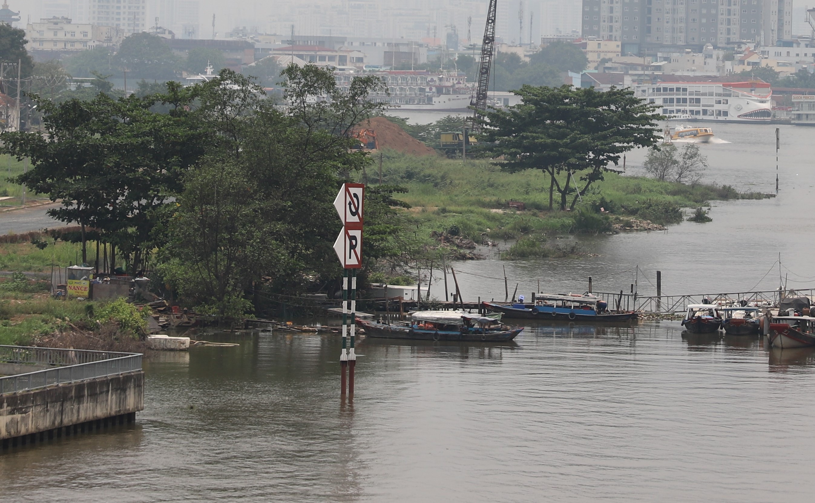 TP.HCM co 8 vi tri sat lo dac biet nguy hiem hinh anh