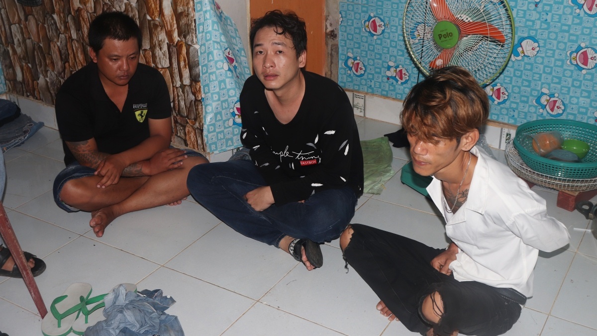 Su dung ma tuy,  phong tro. anh 1