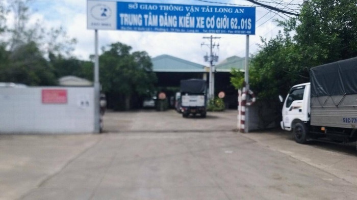 Canh la tai cac Trung tam dang kiem phia Nam sau nhieu ngay cang thang hinh anh