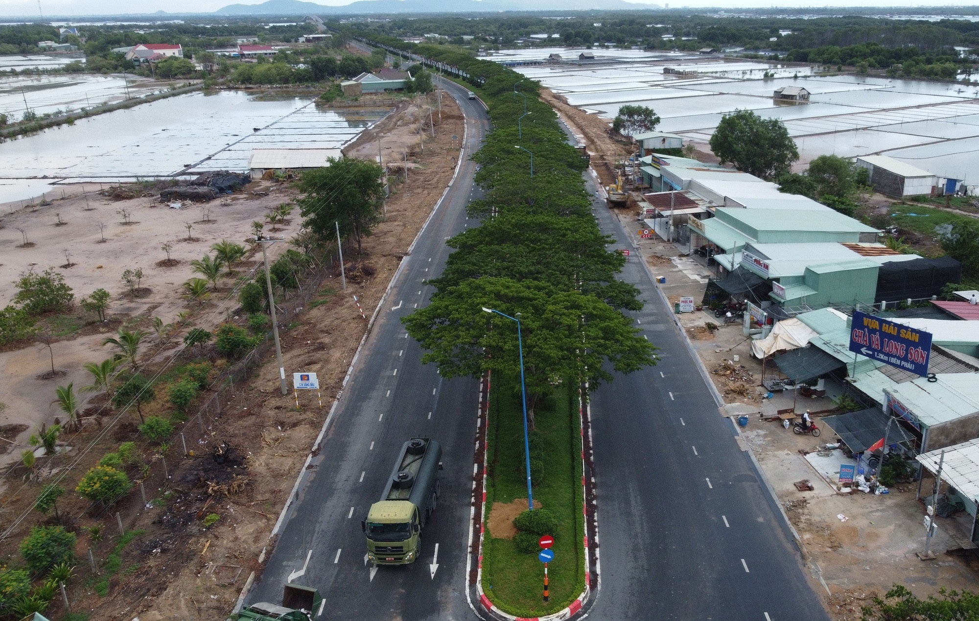 Giao thong ven bien. anh 2