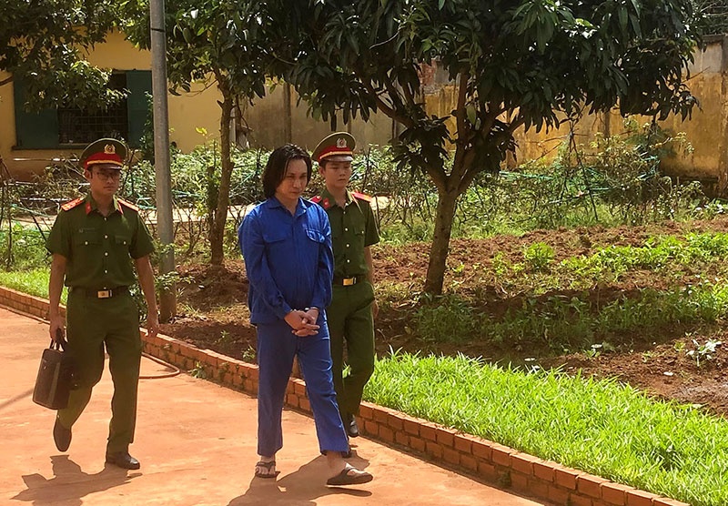 Chiem doat tai san cua gan 6.000 nguoi hinh anh