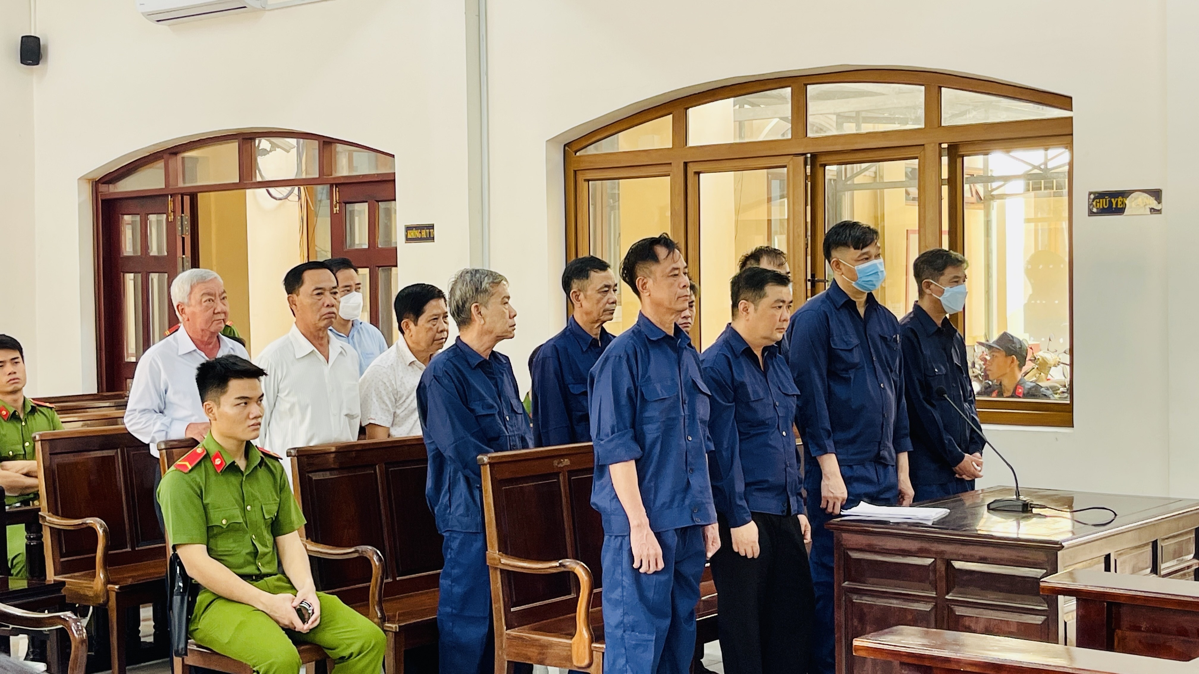 Vi pham,  boi thuong. anh 2