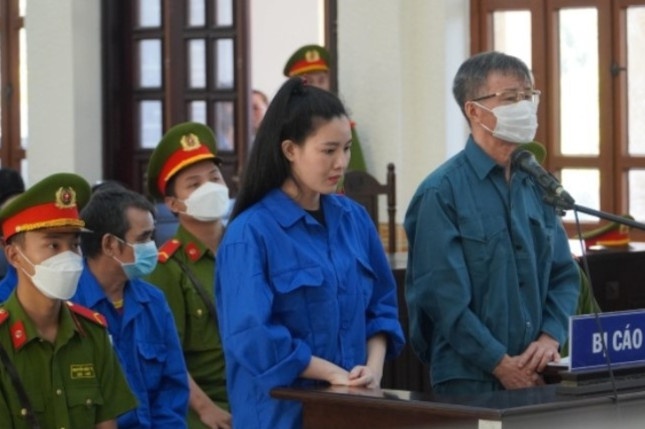 Hotgirl lua dao 21 ty dong o Binh Thuan khong duoc giam an hinh anh