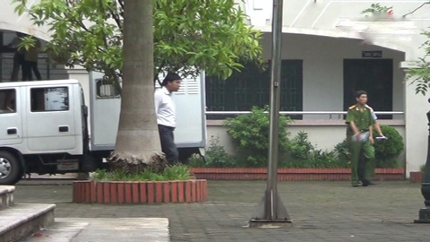Bat nu hieu pho bi to chiem doat hang tram ty dong hinh anh