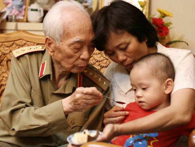 Nhung buc anh chua tung cong bo ve vi tuong huyen thoai hinh anh