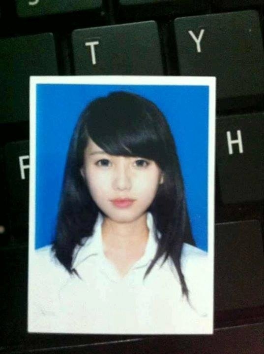 Anh the cuu nu sinh canh sat khien dan mang 'dien dao' hinh anh