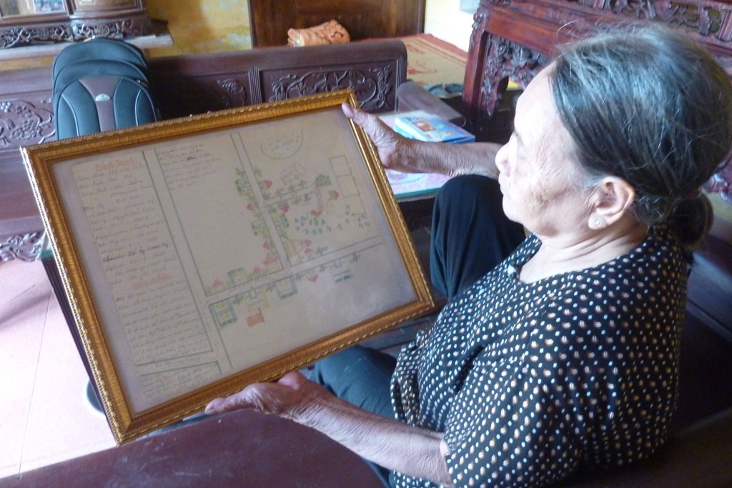 Ky vat con lai cua nguoi ve la co To quoc hinh anh