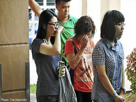 Ap luc 6 ky thi, sinh vien ke toan nhay lau tu van hinh anh