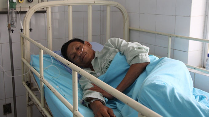 Uong ruou ngam 'mat nhan', 1 nguoi chet, 1 nguy kich hinh anh