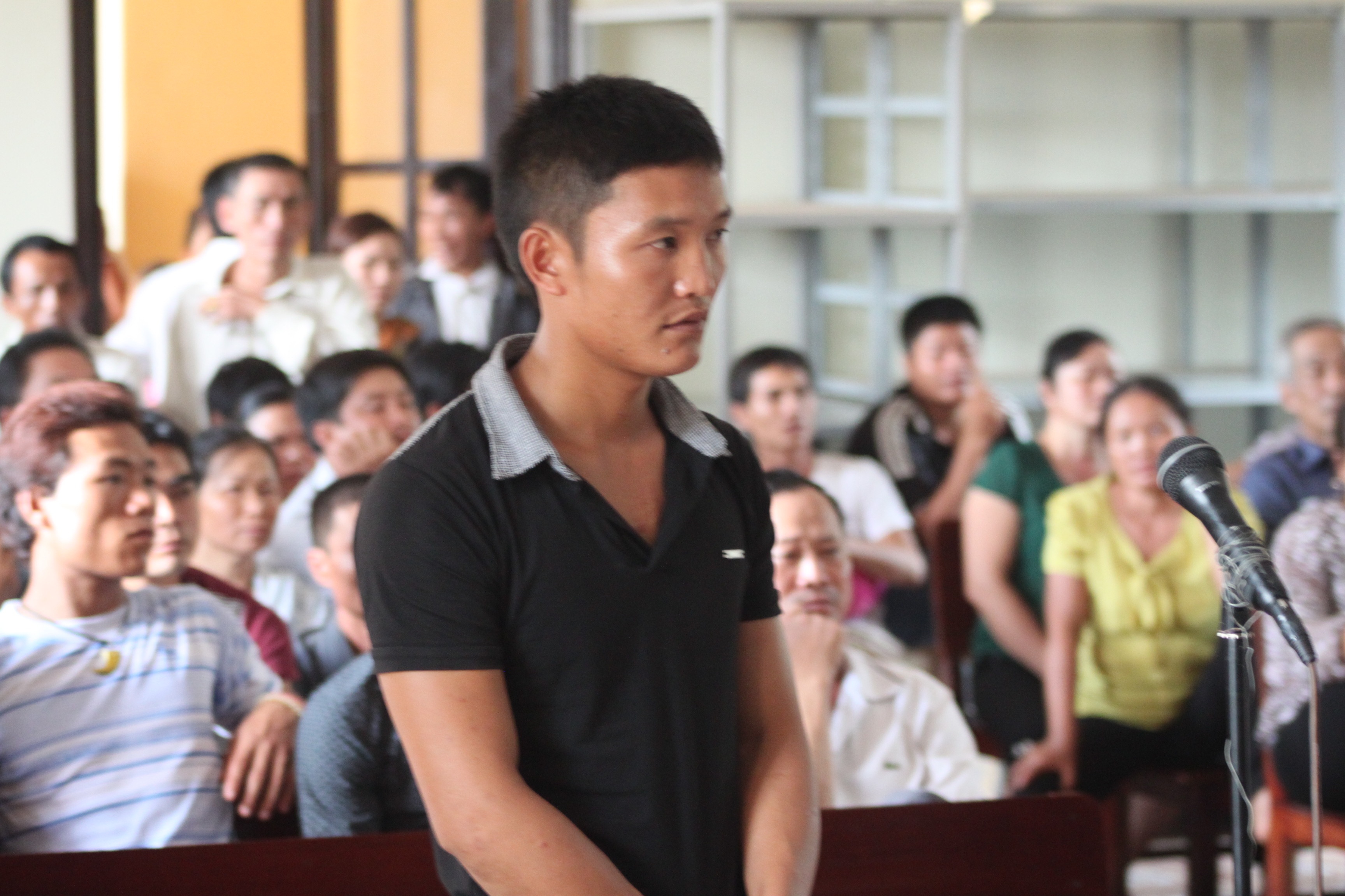 Nguyen pho cong an xa linh an tu treo vi danh dan hinh anh