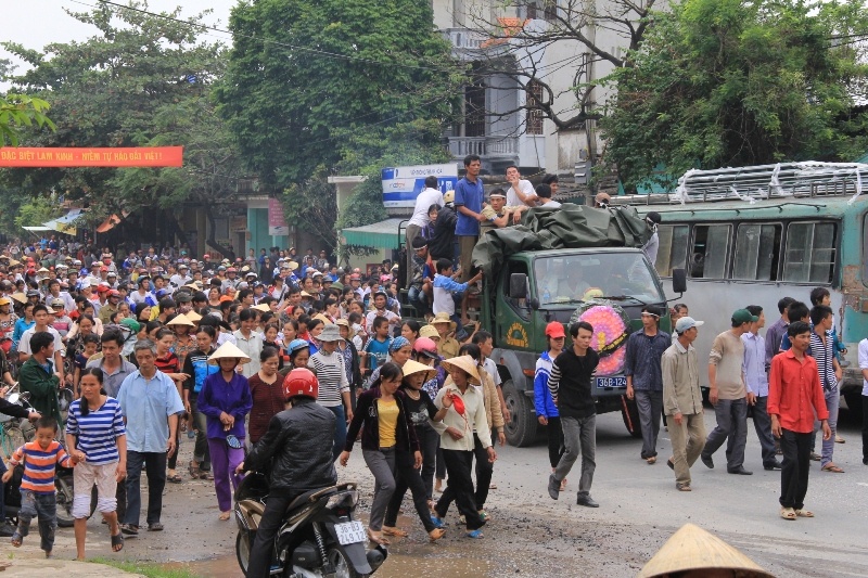 Vu dieu quan tai san phu: Kip truc bi dinh chi cong tac hinh anh
