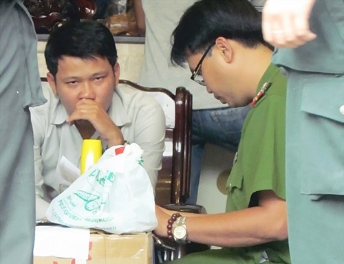Truy tim doi tuong chu muu danh pho giam doc so Khanh Hoa hinh anh