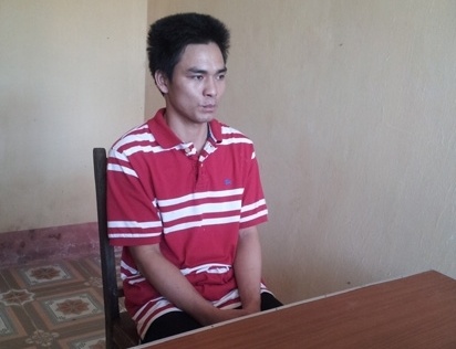 Lo anh nghi pham giet nguoi dung gan 100 sim dien thoai hinh anh
