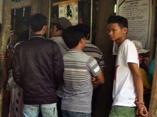 Bi chem tu vong khi cam kiem di giai quyet mau thuan hinh anh