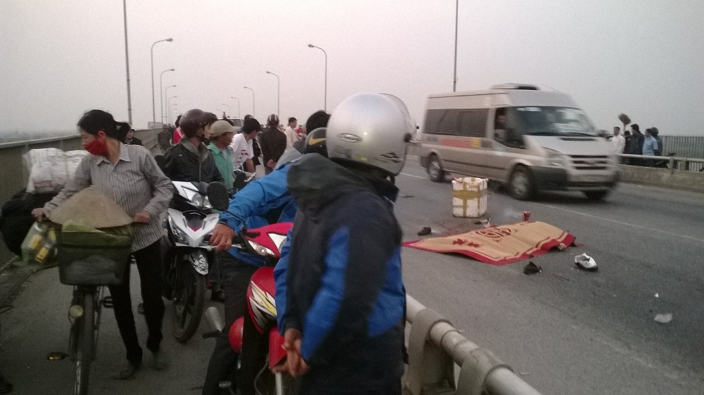 Tac duong nghiem trong vi tai nan chet nguoi hinh anh