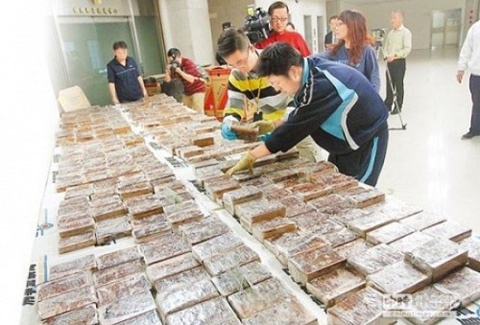 An ninh san bay khong nhan biet 'vat la' la ma tuy hinh anh