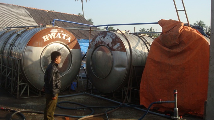 Vao bon chua dich tom, 3 nguoi trong gia dinh chet tham hinh anh