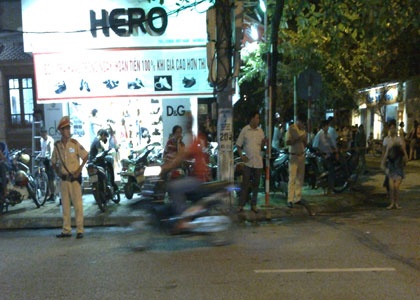 Bat 3 nghi pham no sung ban chet nam sinh DH Vinh hinh anh