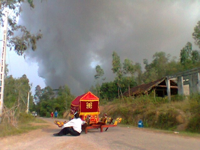 Nhung vu chay no nhieu thuong vong trong nam 2013 hinh anh