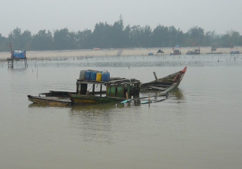 Nhau say khi danh ca, mot ngu dan mat tich hinh anh