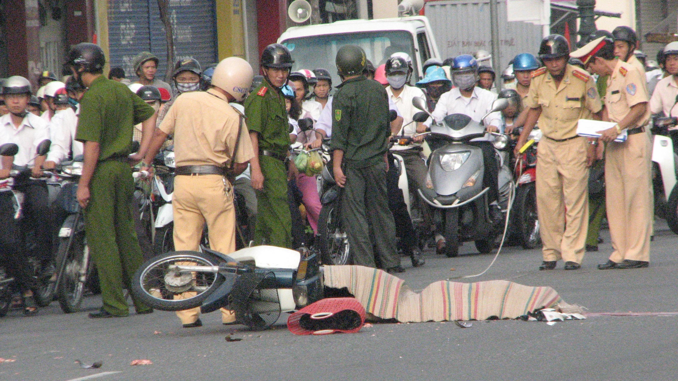 Ha Noi co bao nhieu nguoi chet vi tai nan giao thong dip Tet hinh anh