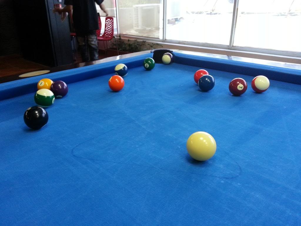 Danh chet ban than khi choi bida hinh anh