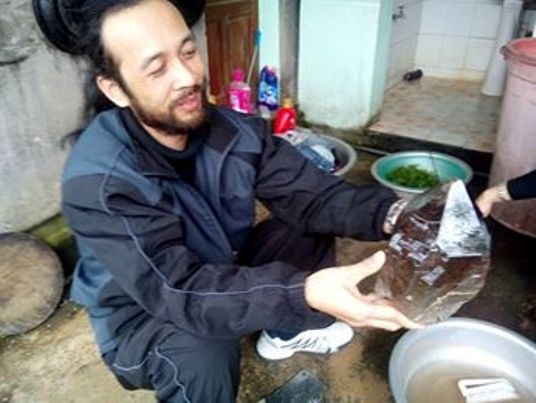 Con sot da thach anh o mien tay xu Nghe hinh anh