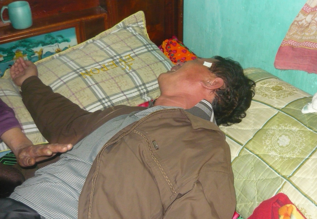 Cuoc dien thoai cuoi cua 2 me con nghi nhay cau tu tu hinh anh