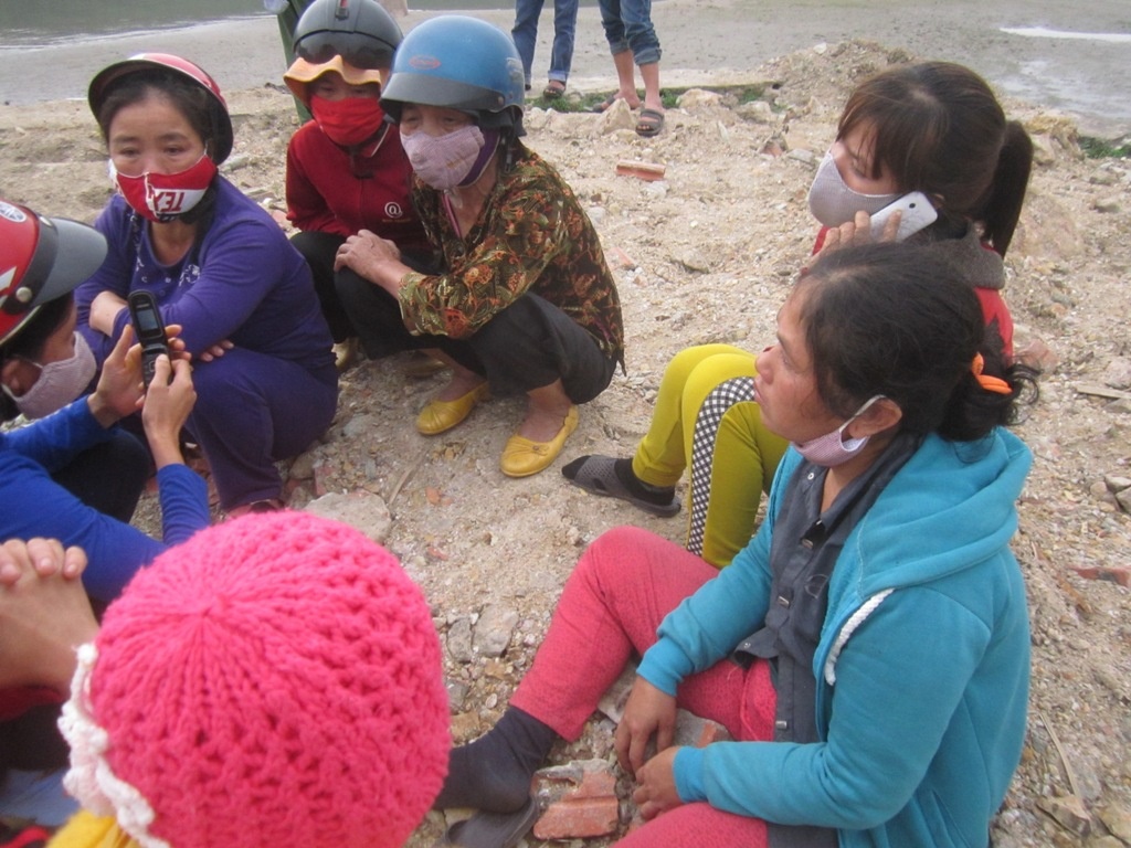 Thi the nam gioi phan huy troi dat tren bien hinh anh