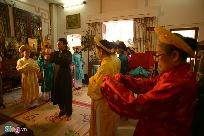 Gia toc o TP.HCM lam le gio to Hung Vuong hinh anh