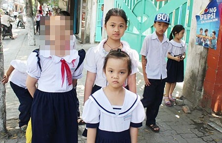 Nghi an 3 hoc sinh bi bat coc hut o Da Nang hinh anh