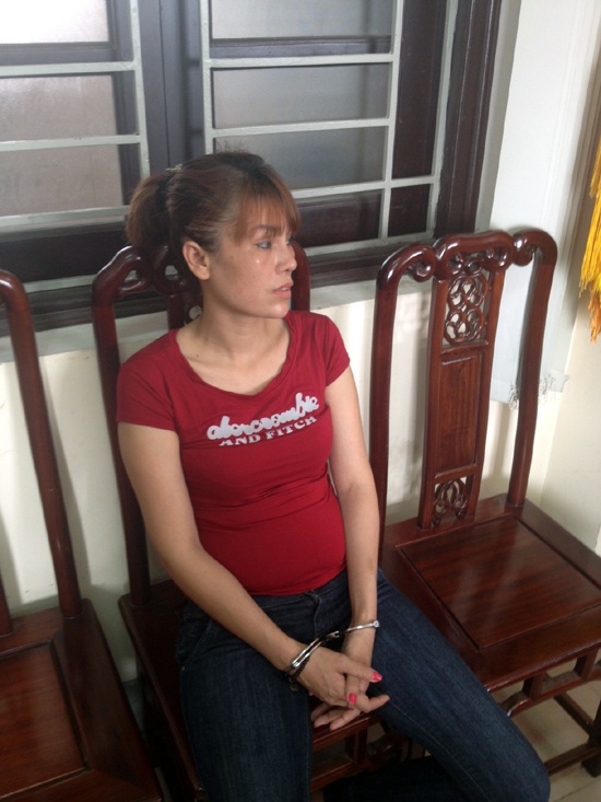 Hằng, một trong 3 nghi phạm bị bắt giữ tại cơ quan điều tra.