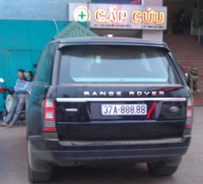 Cong an Nghe An: Nhieu oto chon ngau nhien duoc bien dep hinh anh