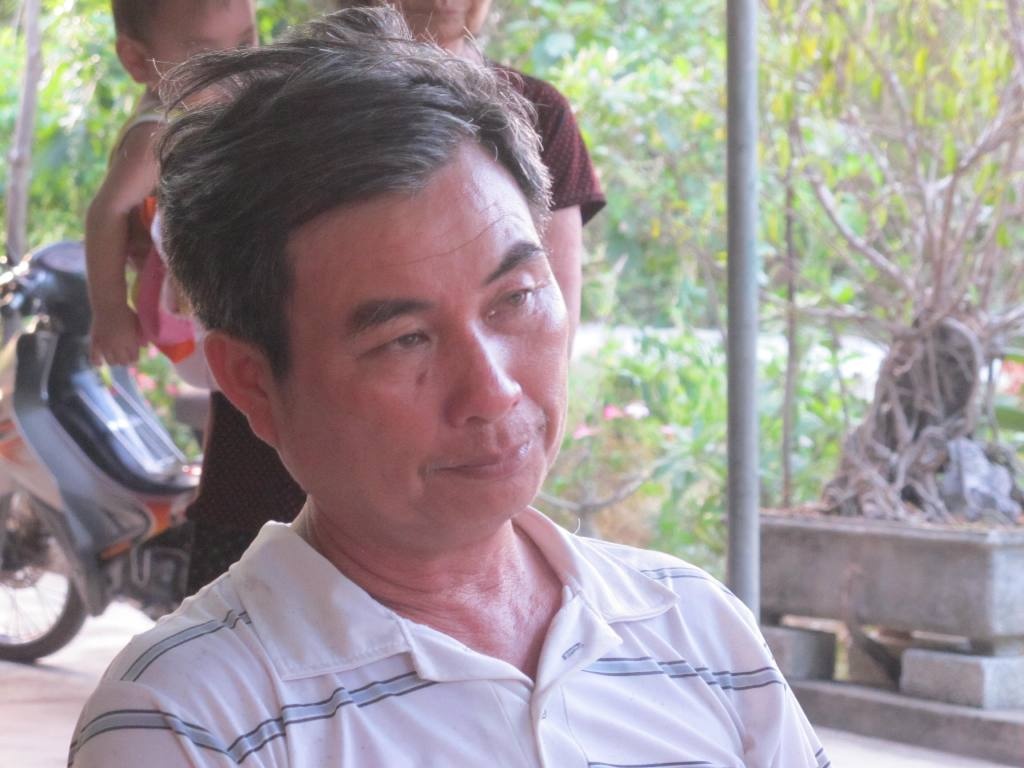 Ông Binh khóc đỏ mắt từ khi hay tin con gặp nạn