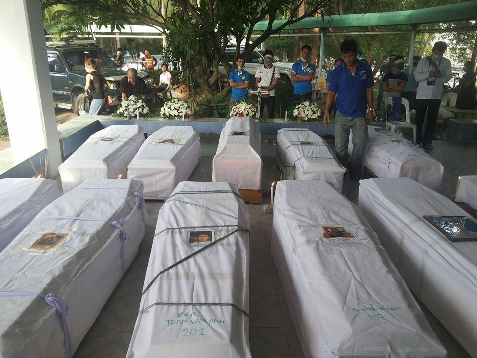 Thi the 11 nguoi bi chet chay o Thai Lan ve den que nha hinh anh