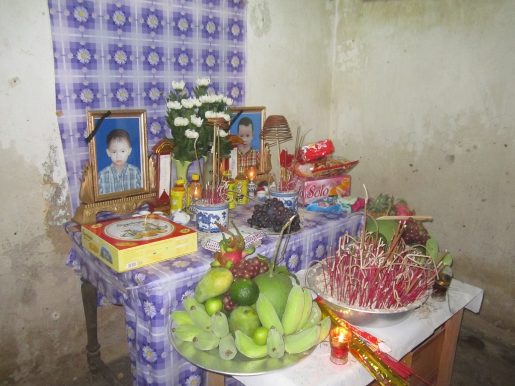 Di du dam cuoi, 2 hoc sinh chet duoi thuong tam hinh anh