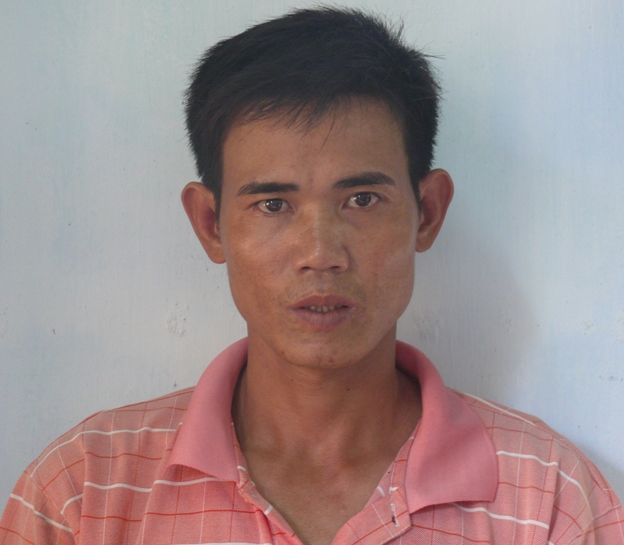 Ten trom chuyen theo doi nguoi rut tien o ngan hang hinh anh