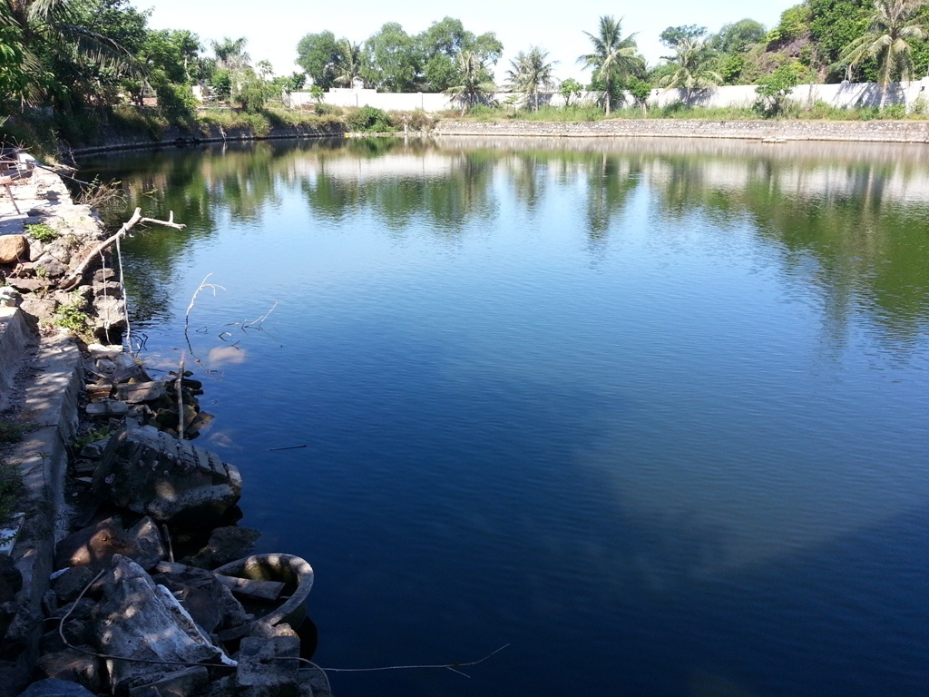 Hồ nước nơi 3 học sinh chết đuối thương tâm.