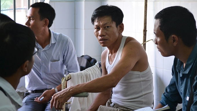 Benh nhan chot cua, tu vong trong nha ve sinh benh vien hinh anh