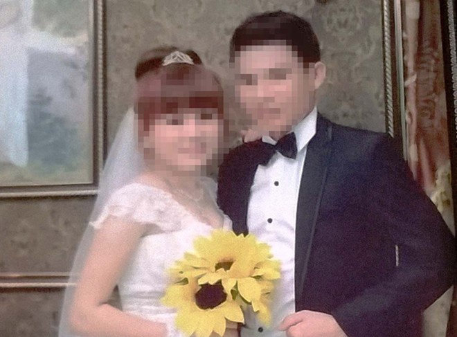 Co dau bo tron tro ve tra lai tien, vang hinh anh