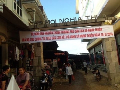 Dan cang bang ron doi tien Pho chu tich xa hinh anh