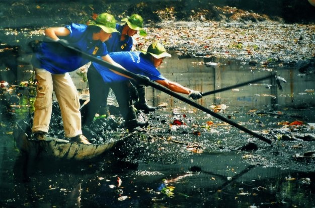 Con kênh Tân Hóa - Lò Gốm một thời nổi tiếng ô nhiễm ở TP.HCM 