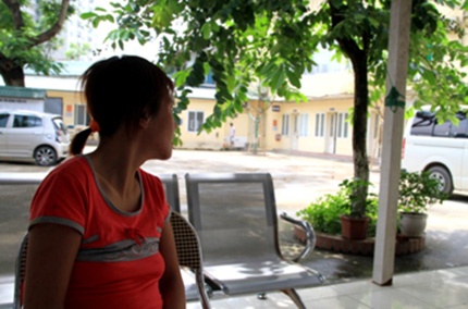 Chuyen doi cua mot gai ban dam mac AIDS hinh anh