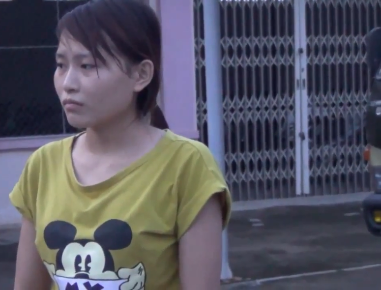 Co gai 9X dung dao dam anh re de tra thu hinh anh