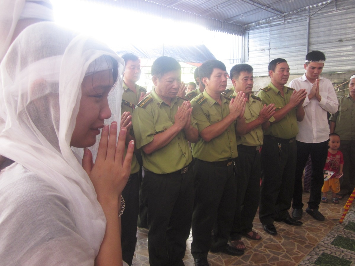 De nghi truy tang Huan chuong dung cam cho kiem lam cuu rung hinh anh