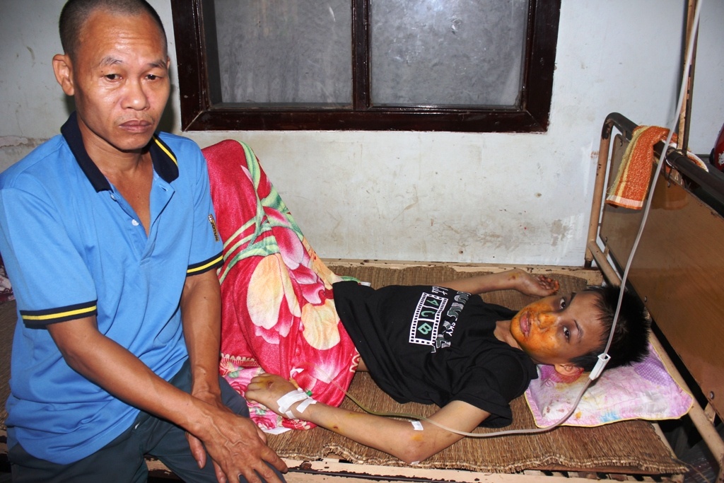 Sau nhiều ngày điều trị, cháu Tú đã dần hồi phục sức khỏe.