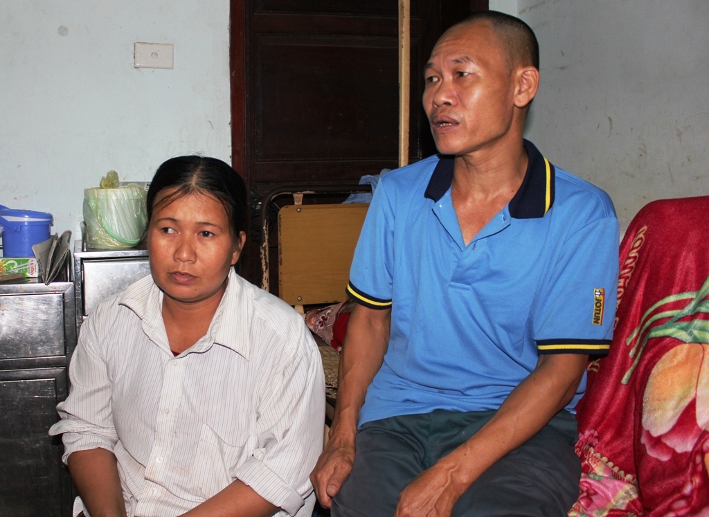 Đến giờ phút này, vợ chồng anh Sỹ, chị Giang (bố mẹ cháu Tú) vẫn không thể tin Sơn lại hành hạ con mình như vậy.