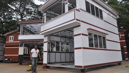 Viet kieu lam nha lau di dong hinh anh