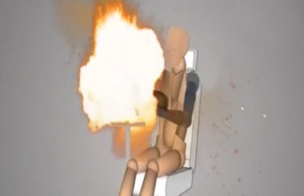 Be trai da gui chiec loa no tung tren xe giuong nam hinh anh